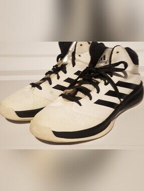 Men's Adidas Isolated 2 C75914 Black And White Basketball Shoes Sneakers Size 12